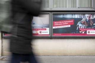 La Banque cantonale bernoise (BCBE) veut mettre l'accent sur son offre numérique. (archives) KEYSTONE/ANTHONY ANEX